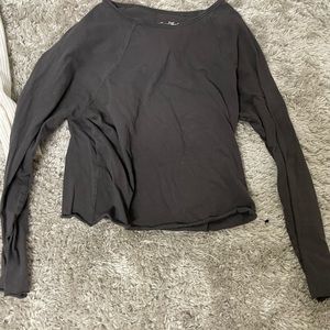 Gray long sleeve top. Size small.